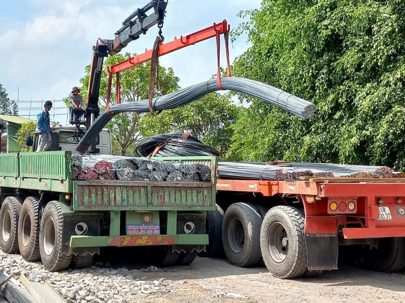Tôn Thép Mạnh Tiến Phát bán thép Việt Mỹ giá rẻ, ưu đãi đến 10%