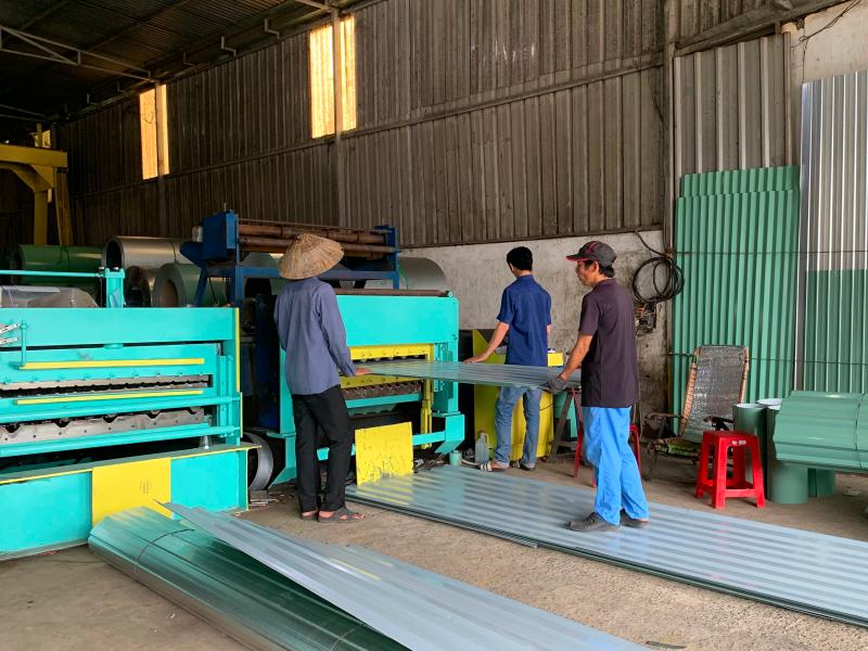 Gia công cắt tôn 5 sóng, 9 sóng theo yêu cầu kích thước chuẩn, giá tốt