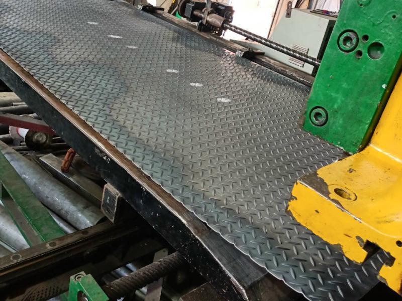 Gia công dập gân thép tấm giá tốt, đa dạng quy cách