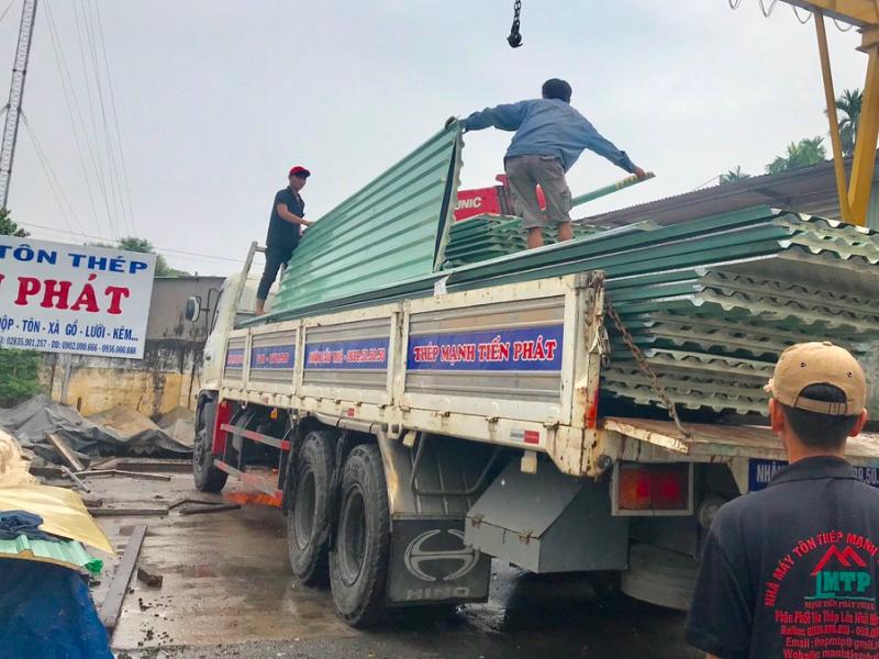 Tôn Thép Mạnh Tiến Phát là địa chỉ uy tín bán tôn cách nhiệt chất lượng, giá ưu đãi tại Quận 1