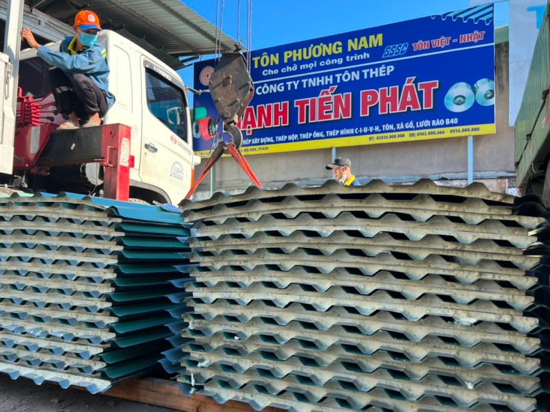 Đại lý chuyên cung cấp tôn cách nhiệt Hoa Sen, Đông Á chính hãng, đầy đủ quy cách tại Quận 8