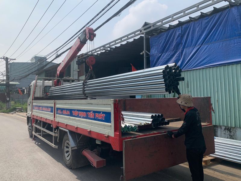 Giao 150 cây ống kẽm Cường Phát phi 60 cho Công ty Sản xuất Thương mại Thái Bình Dương tại Nhị Bình, Hóc Môn