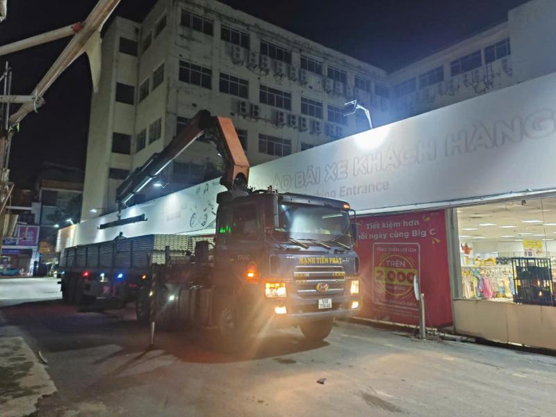 Giao 2000m tôn PU cho công trình Big C Quận 10