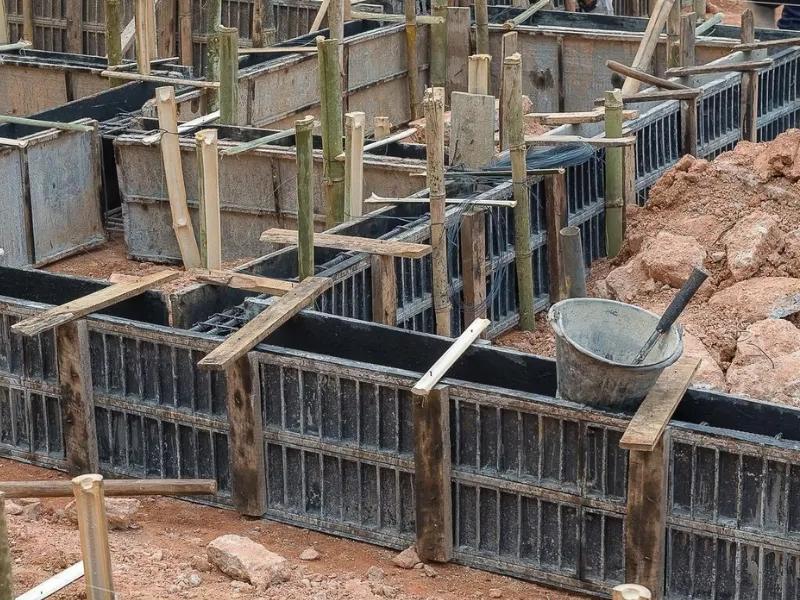 Ứng dụng ván phủ phim plywood viet nam làm khuôn đổ bê tông