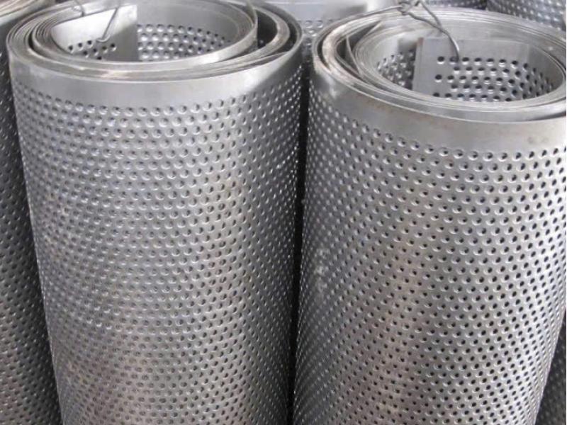 Thép tấm đục lỗ gia công theo yêu cầu phù hợp yêu cầu thi công, tiết kiệm chi phí