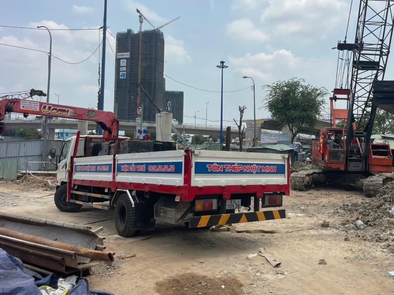 Tôn Thép Nhật Minh cung cấp thép la chất lượng tốt, sản xuất trực tiếp, giá cạnh tranh