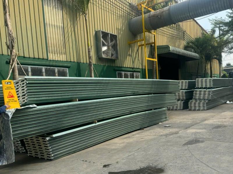 Tôn cách nhiệt Hoa Sen được ưa chuộng tại Tây Ninh nhờ độ bền cao, chống nóng tốt