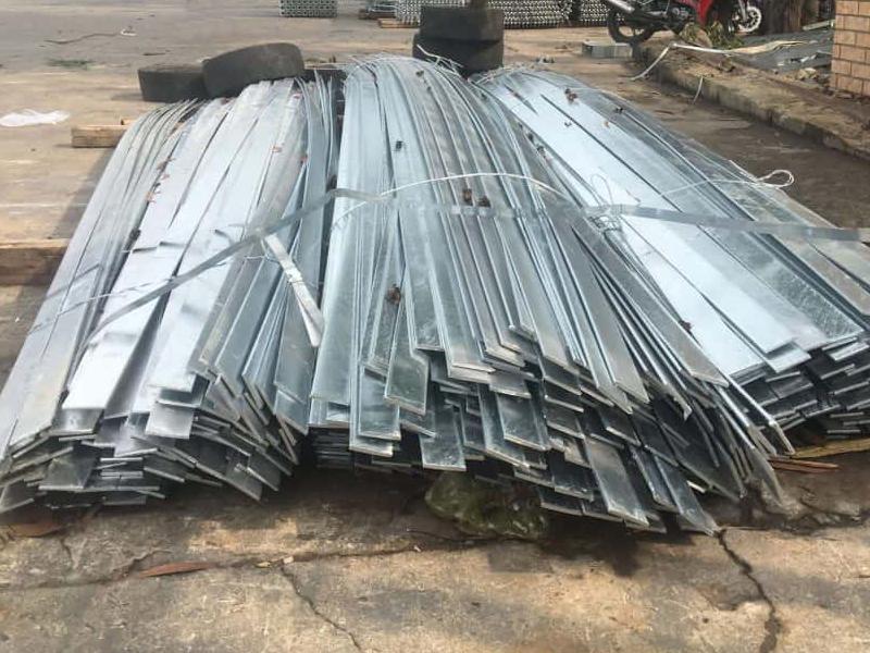 Thép la mạ kẽm nhúng nóng có lớp mạ dày, chống rỉ sét tốt