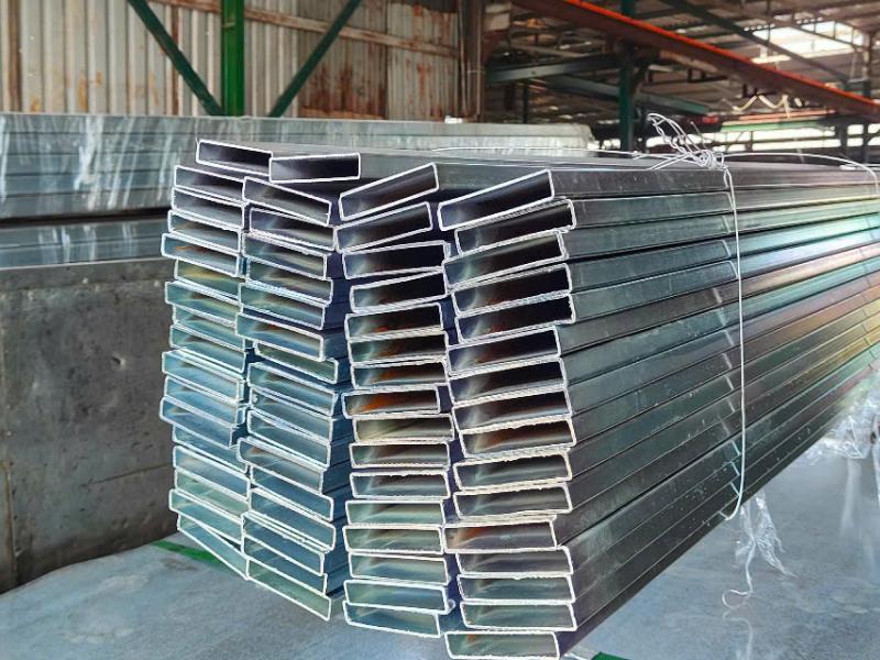 Thép hộp 20x100x1.0mm mạ kẽm thường dùng trong cơ khí