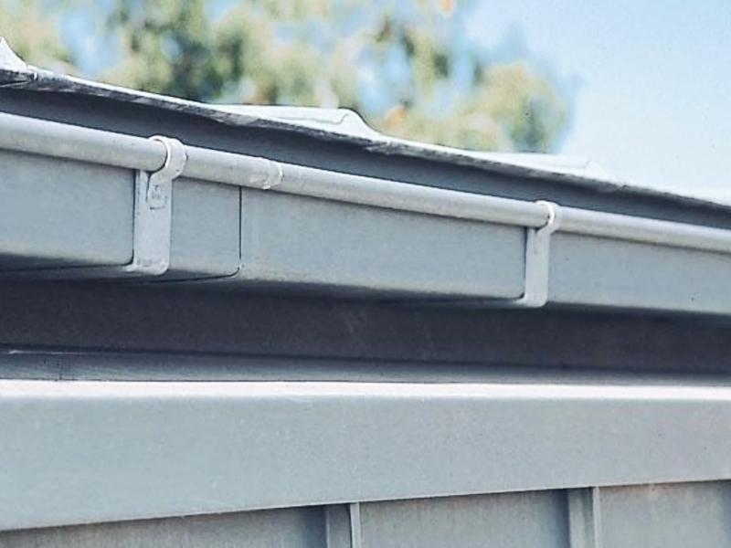 Giá bán giá đỡ máng xối tôn phụ thuộc vào chất liệu gia công, kích thước, số lượng đặt hàng