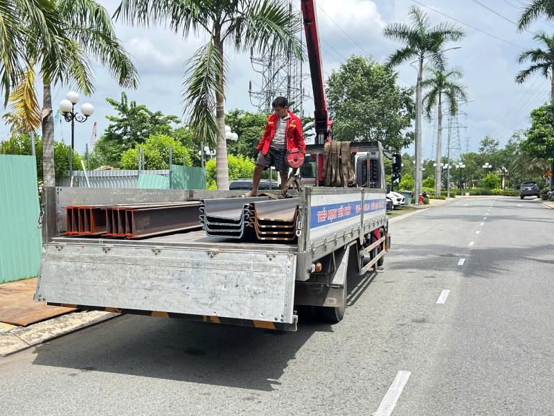 Mua cừ larsen giá tốt, hàng mới, đa dạng quy cách tại Tôn Thép Nhật Minh