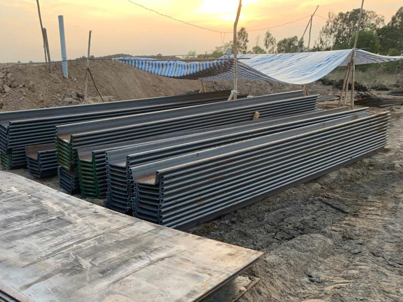 Thuê cừ larsen phù hợp với công trình thi công trong 1 thời gian nhất định, không muốn đầu tư chi phí lớn
