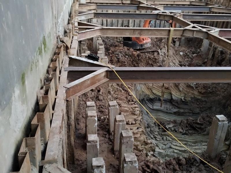 Nhu cầu ép cừ larsen tại Vĩnh Long rất đa dạng từ nhà phố dân dụng đến các công trình lớn